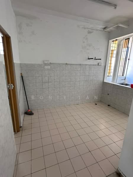 Apartment for Rent at Pangsapuri Lagoon Perdana - Bonie Tan - PropertyGuru.com.my