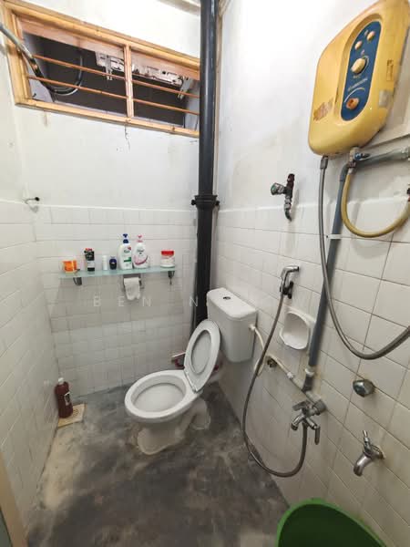 Rumah Teres 1-Tingkat untuk Dijual di Perling (Skudai) - Ben Nyeow - Bathroom - PropertyGuru.com.my