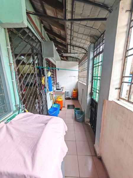 Rumah Teres 1-Tingkat untuk Dijual di Perling (Skudai) - Ben Nyeow - Balcony - PropertyGuru.com.my