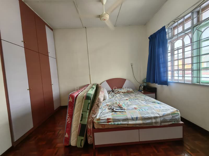 2-storey Terraced House for Sale in Taman Jati (Batu Berendam) - HG KOH - Bedroom - PropertyGuru.com.my