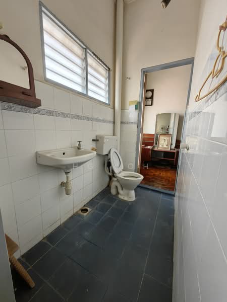2-storey Terraced House for Sale in Melaka City (Melaka) - HG KOH - Bathroom - PropertyGuru.com.my
