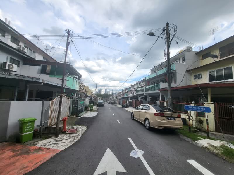 Rumah Teres 2.5 Tingkat untuk Dijual di Taman Sri Sinar (Segambut) - Bobo Lee - Exterior - PropertyGuru.com.my