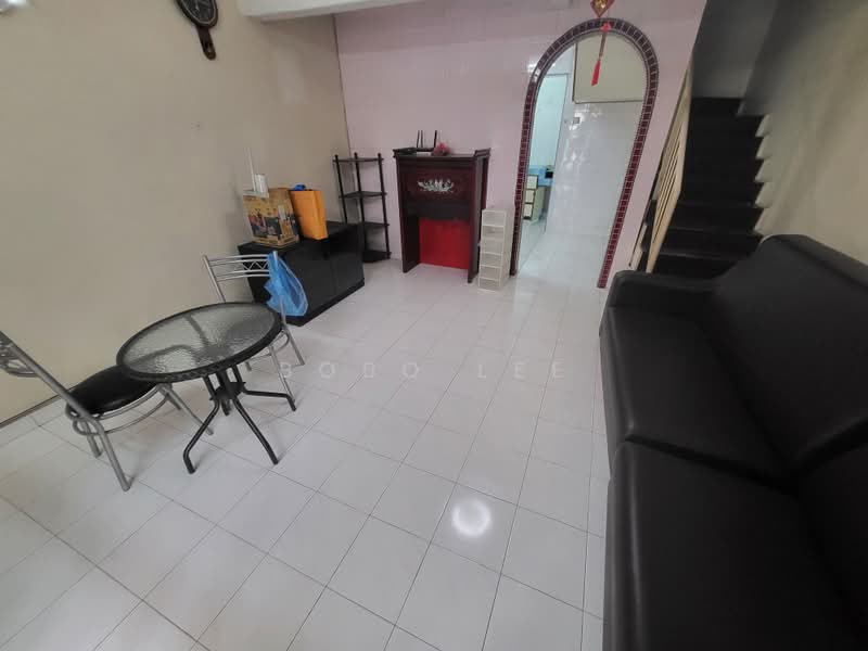 Rumah Teres 2.5 Tingkat untuk Dijual di Taman Sri Sinar (Segambut) - Bobo Lee - Living Room - PropertyGuru.com.my
