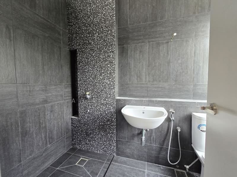 Dalia Residences untuk Untuk Dijual - RM 2,350,000, Mac 2026 - Bathroom - PropertyGuru.com.my