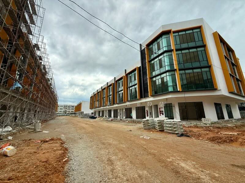 Shop for Rent in Permas Jaya (Johor Bahru) - Abby Ting - Exterior - PropertyGuru.com.my