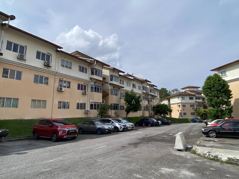 For Sale - Vista Seri Putra