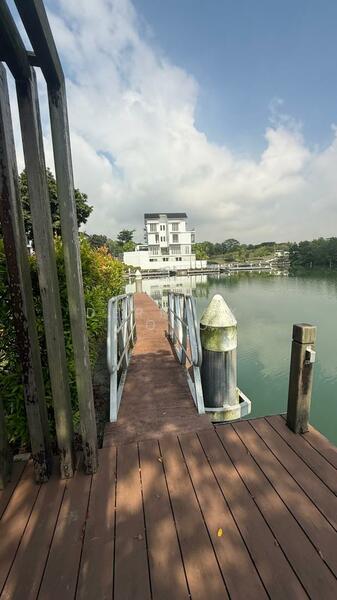 For Sale - Waterfront villa/ Emerald bay/ leisure farm/ Horizon Hills/ Senibong cove