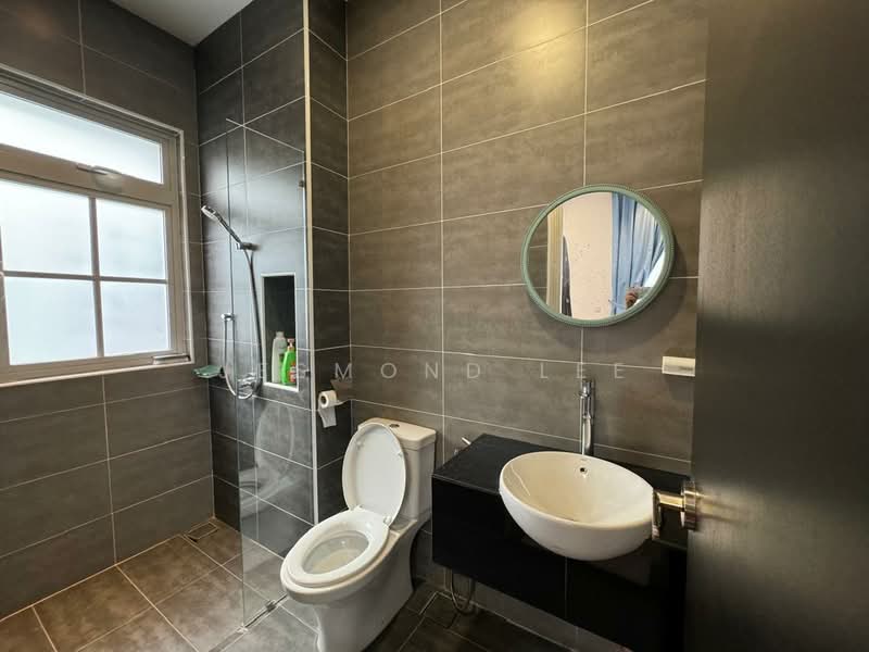 Rumah Kluster untuk Dijual di Taman Ekoflora (Johor Bahru) - Jesmond Lee - Bathroom - PropertyGuru.com.my