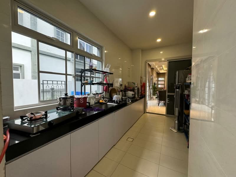 Rumah Kluster untuk Dijual di Taman Ekoflora (Johor Bahru) - Jesmond Lee - Kitchen - PropertyGuru.com.my