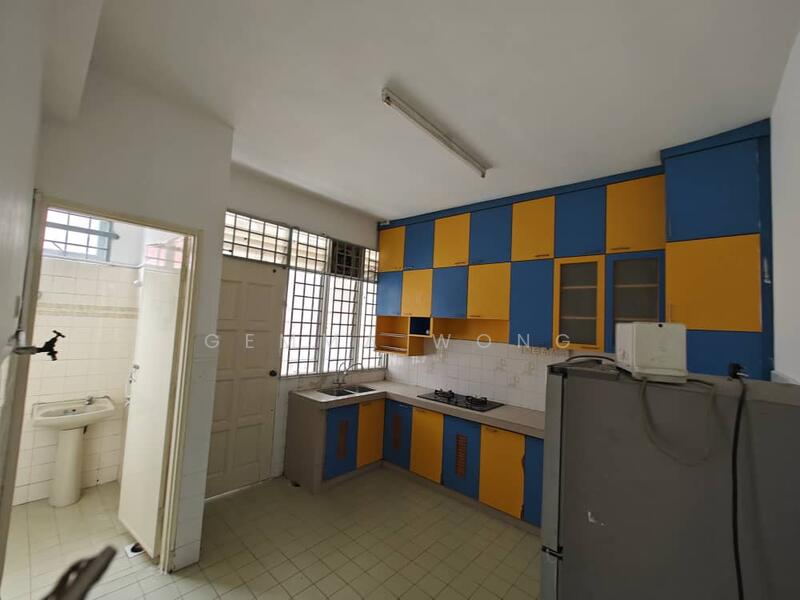 2-storey Terraced House for Sale in Taman Daya (Johor Bahru) - Gemma Wong - Kitchen - PropertyGuru.com.my