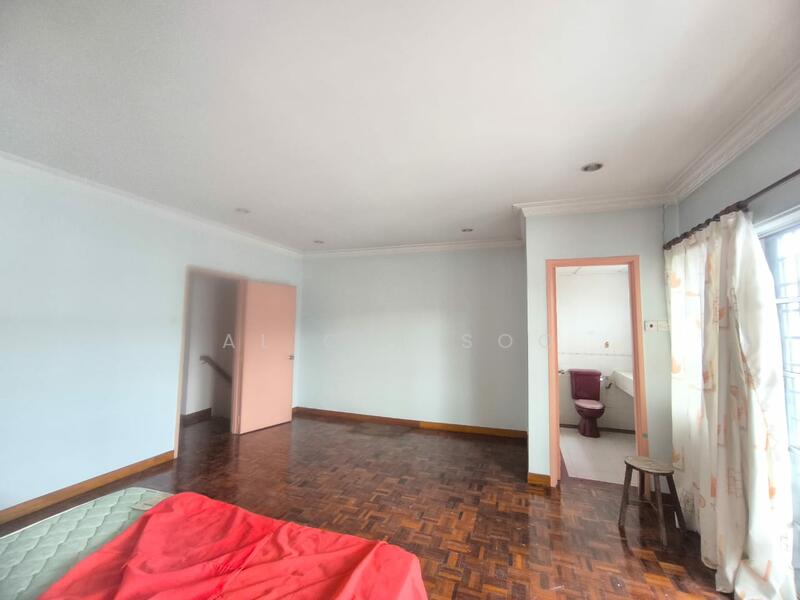 2-storey Terraced House for Sale in Sungai Buloh (Selangor) - Alicia Soo - Bedroom - PropertyGuru.com.my