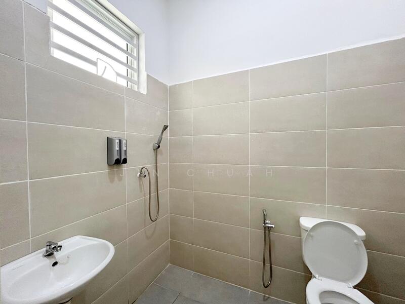 Untuk Disewa - Ara Kuda