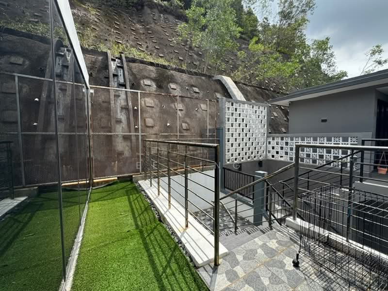 Bungalow for Sale in Bandar Puteri Puchong (Puchong) - EE Ling - Exterior - PropertyGuru.com.my