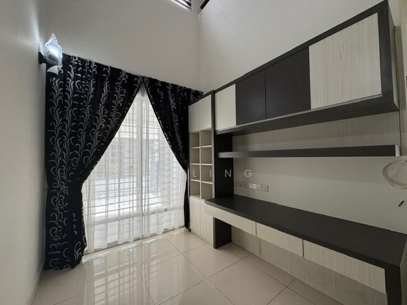Bungalow for Sale in Bandar Puteri Puchong (Puchong) - EE Ling - Study - PropertyGuru.com.my