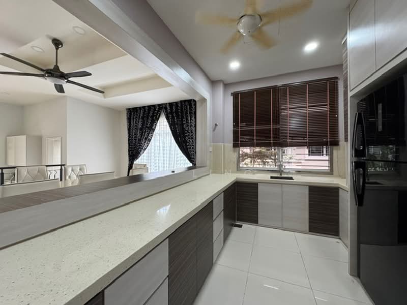Bungalow for Sale in Bandar Puteri Puchong (Puchong) - EE Ling - Kitchen - PropertyGuru.com.my