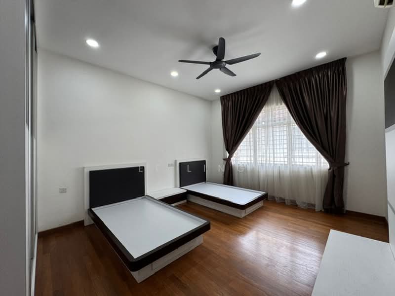Bungalow for Sale in Bandar Puteri Puchong (Puchong) - EE Ling - Bedroom - PropertyGuru.com.my