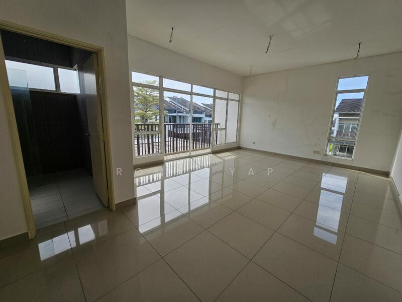 Untuk Dijual - [40x85] Corner Lot Semi D, Corus 68 M Residence 1, Bandar Tasik Puteri, Rawang