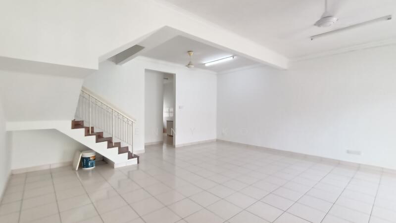 2-storey Terraced House for Sale in Bandar Puteri Puchong (Puchong) - Kenny Koh - Living Room - PropertyGuru.com.my
