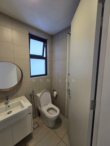Service Residence for Rent at Skyluxe On The Park Bukit Jalil - Hon Ian - Bathroom - PropertyGuru.com.my