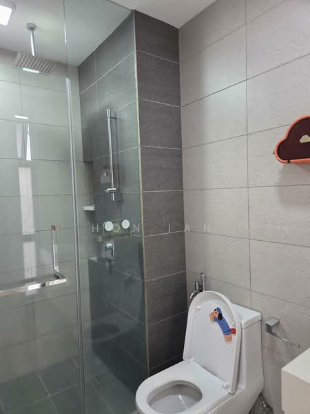 Service Residence for Rent at Skyluxe On The Park Bukit Jalil - Hon Ian - Bathroom - PropertyGuru.com.my