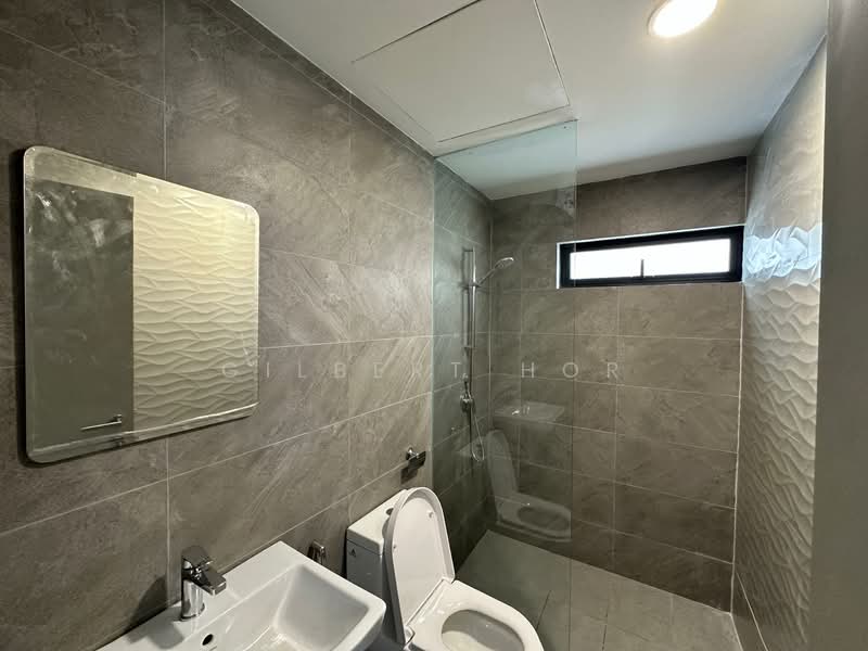 Condominium for Sale at Quinn Residence - Gilbert Hor - Bathroom - PropertyGuru.com.my