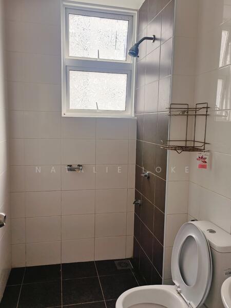Condominium for Rent at Dwiputra Residences - Natalie Loke - Bathroom - PropertyGuru.com.my