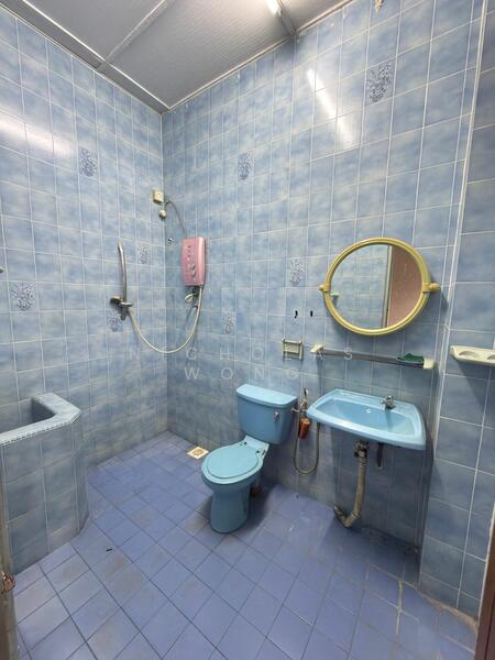 Rumah Teres untuk Dijual di Taman Kok Doh (Batu) - nicholas wong - Bathroom - PropertyGuru.com.my