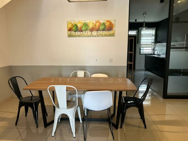 2-storey Terraced House for Sale in Telok Panglima Garang (Selangor) - Jeff Chong - Dining Room - PropertyGuru.com.my