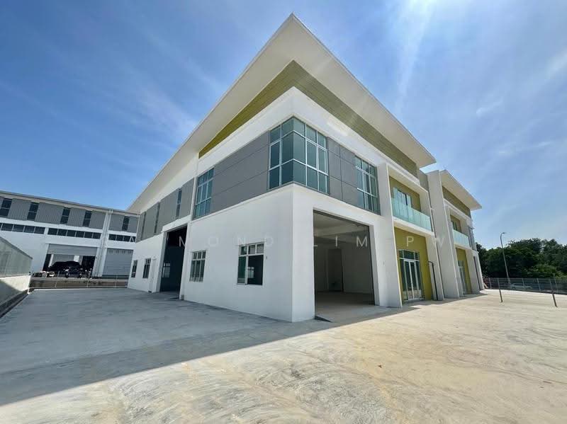 Kilang untuk Disewa di Ayer Keroh (Melaka) - Raymond Lim PW - Exterior - PropertyGuru.com.my