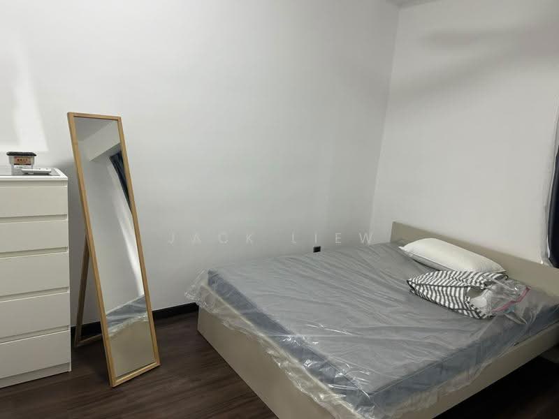 Kediaman Servis untuk Dijual di Tuan 2egacy - Jack Liew - Bedroom - PropertyGuru.com.my