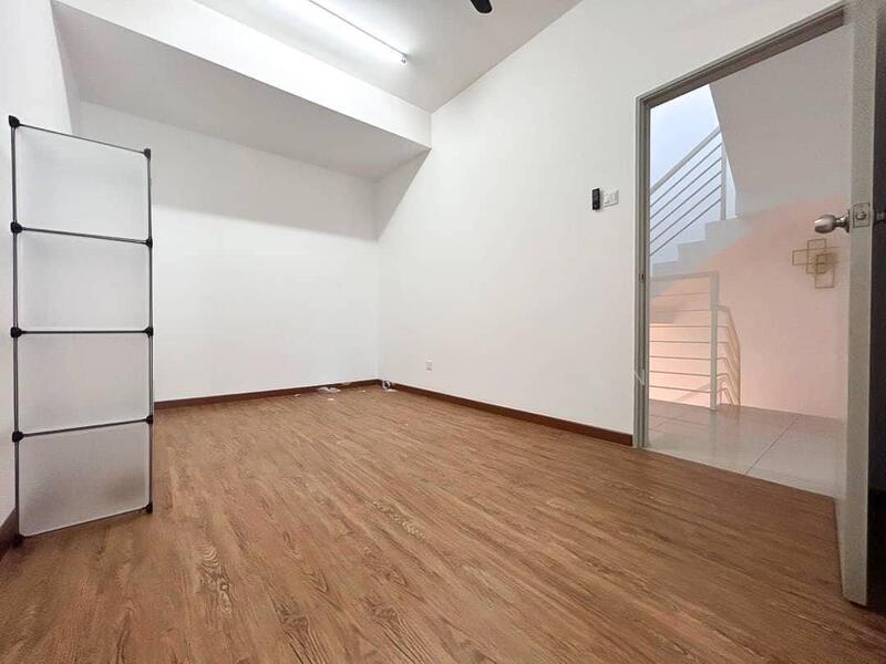 Untuk Dijual - Azalea Homes