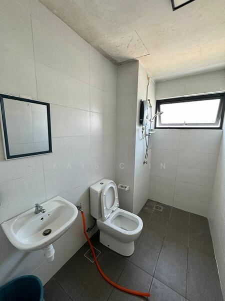 Servis Apartment untuk Disewa di Sk One Residence - Kays Chin - Bathroom - PropertyGuru.com.my
