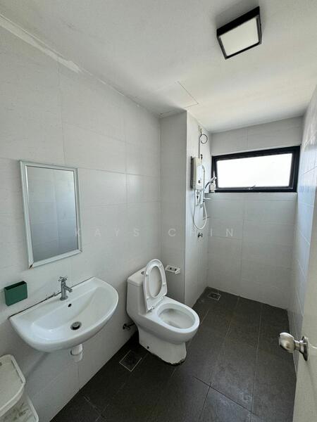 Servis Apartment untuk Disewa di Sk One Residence - Kays Chin - Bathroom - PropertyGuru.com.my