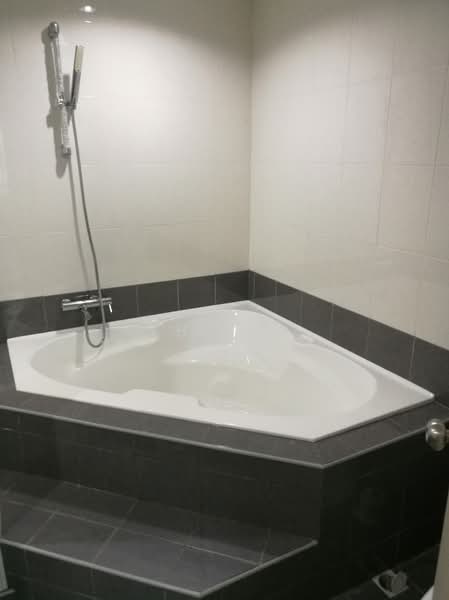Apartment for Rent at Birch Regency @ Penang Times Square - SH Lim - Bathroom - PropertyGuru.com.my