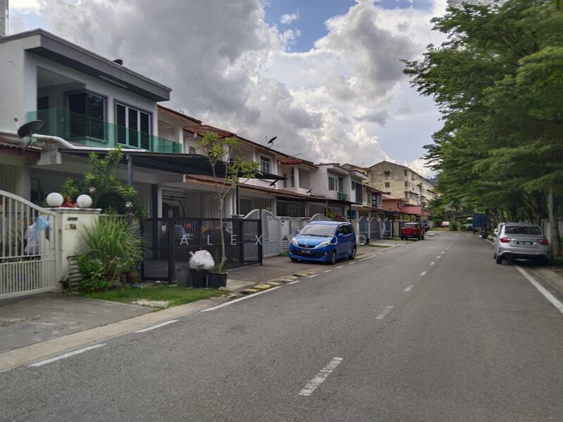 2-storey Terraced House for Sale in Taman Sri Gombak (Gombak) - Alex Yoo - Exterior - PropertyGuru.com.my