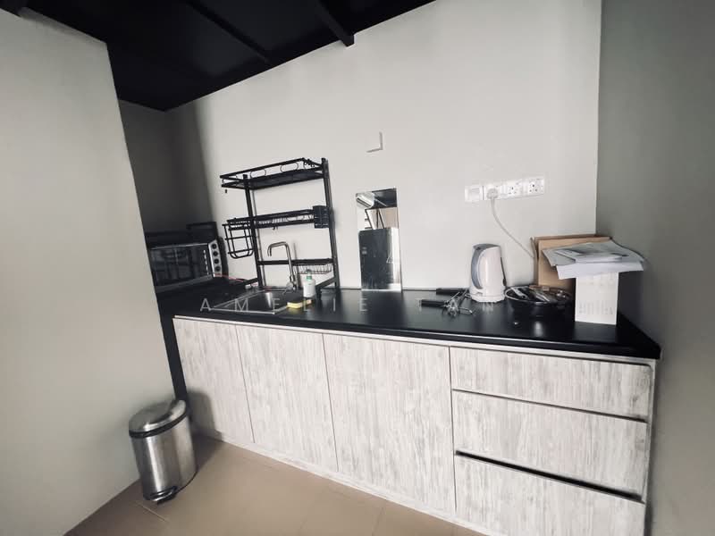 Office for Rent in Subang Jaya (Selangor) - Amelie Tan - Kitchen - PropertyGuru.com.my
