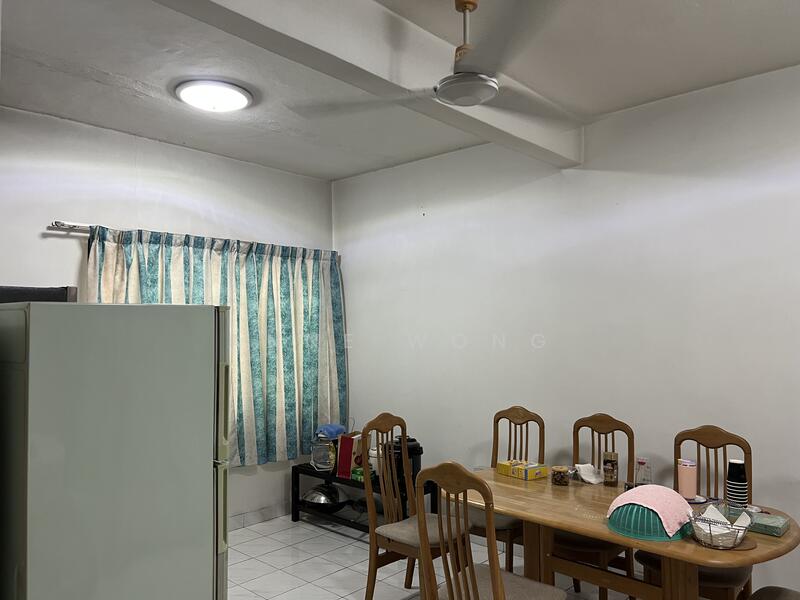 Rumah Teres 3 Tingkat untuk Dijual di Taman Persiaran Desa (Seputeh) - Anne Wong - Dining Room - PropertyGuru.com.my