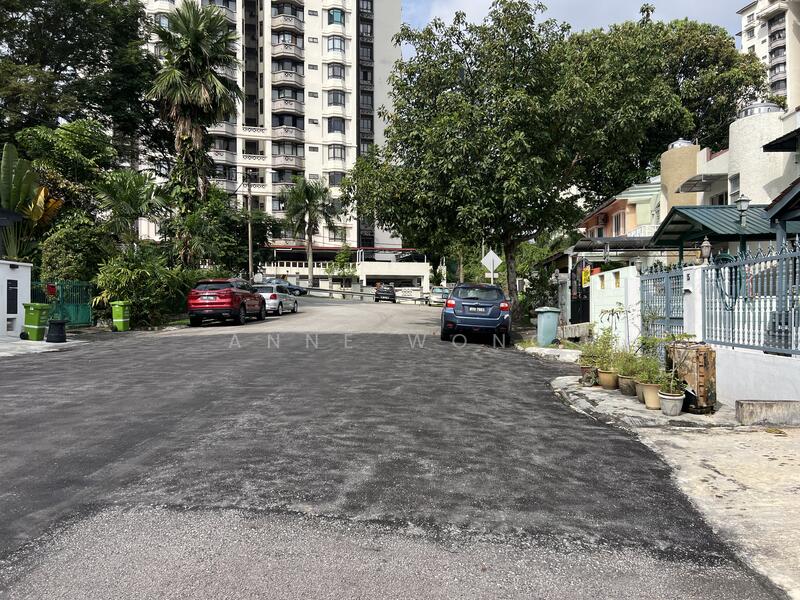 Rumah Teres 3 Tingkat untuk Dijual di Taman Persiaran Desa (Seputeh) - Anne Wong - Exterior - PropertyGuru.com.my