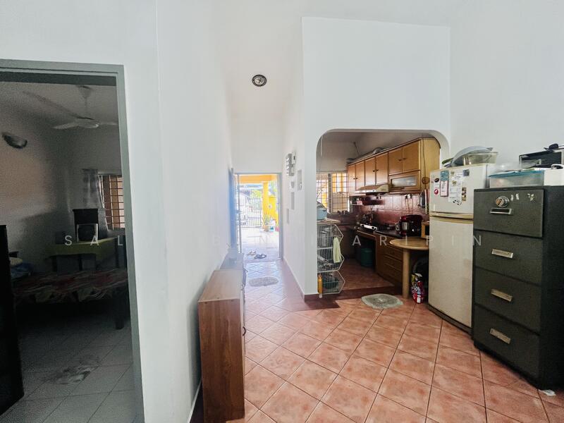 1-storey Terraced House for Sale in Taman Melawati (Ulu Kelang) - Salmi Binti Aripin - Kitchen - PropertyGuru.com.my