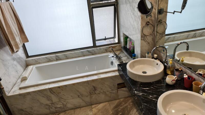 Rumah Berkembar untuk Dijual di Temasya Glenmarie (Glenmarie) - Lai YK - Bathroom - PropertyGuru.com.my