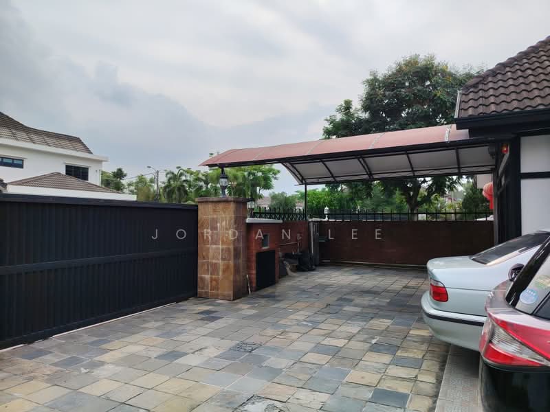 Rumah Berkembar untuk Dijual di Bandar Sungai Long (Selangor) - Jordan Lee - Exterior - PropertyGuru.com.my