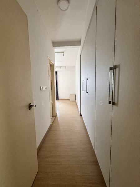 For Rent - Gravit8, Klang