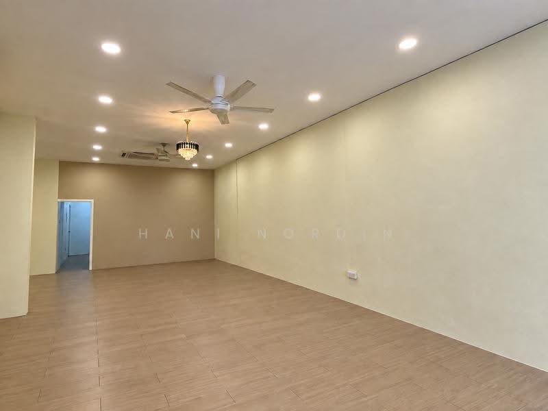 Shop / Office for Rent in Bangi Sentral (Bandar Baru Bangi) - Hani Nordin - Interior - PropertyGuru.com.my