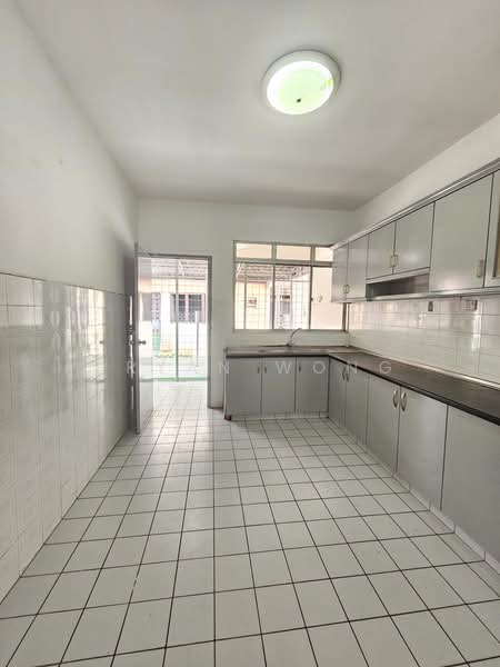 Rumah Teres 2 Tingkat untuk Dijual di Bandar Utama 4 (Bandar Utama) - Bryan Wong - Kitchen - PropertyGuru.com.my