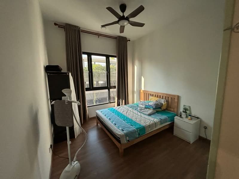 Servis Apartment untuk Disewa di Residensi Ava @ Kiara Bay - Evelyn Ong - Bedroom - PropertyGuru.com.my