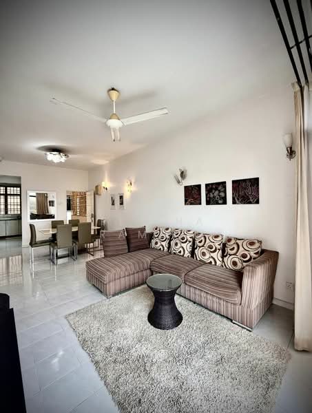 Kondominium untuk Dijual di Eden Seaview Condominium - Ressha Ramesh - Living Room - PropertyGuru.com.my