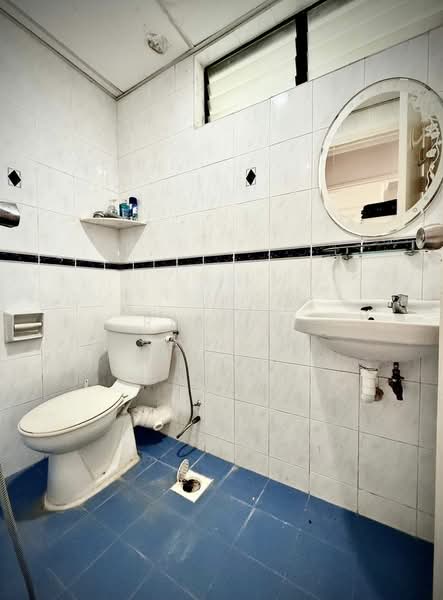 Kondominium untuk Dijual di Eden Seaview Condominium - Ressha Ramesh - Bathroom - PropertyGuru.com.my