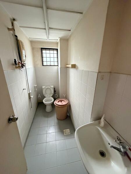 Condominium for Sale at Seri Cendekia - Addy Ng - Bathroom - PropertyGuru.com.my