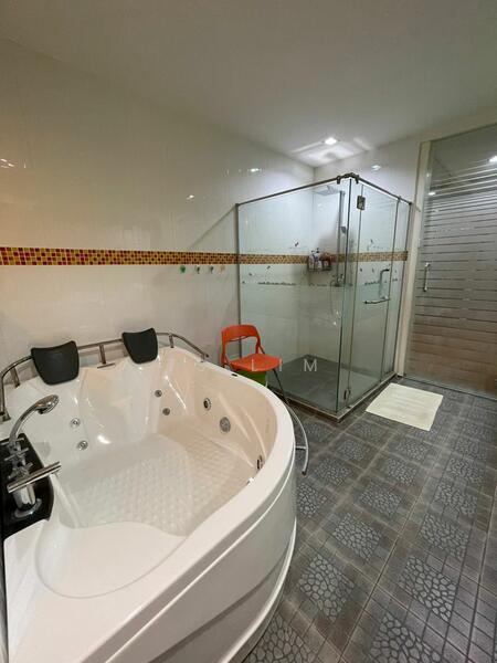 Rumah Teres untuk Dijual di Tanjung Bungah (Penang) - TS Lim - Bathroom - PropertyGuru.com.my