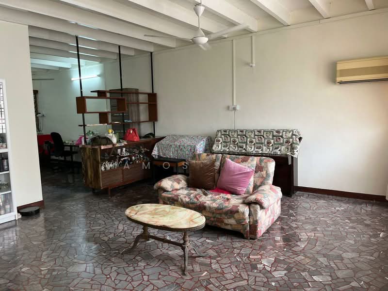 Rumah Teres untuk Dijual di Taman Green Lane (Jelutong) - Amos Sin - Living Room - PropertyGuru.com.my